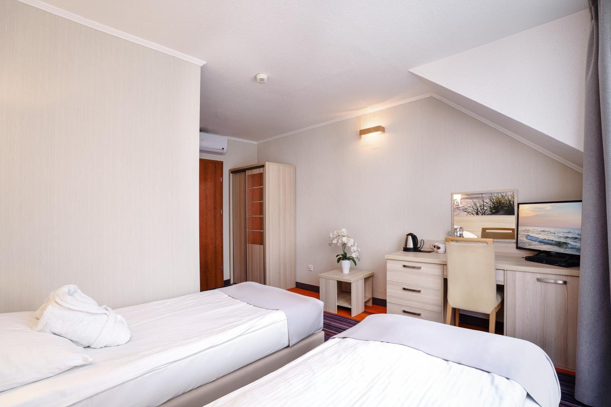 Hotel Spa Activia Jastrzebia Gora Ngoại thất bức ảnh