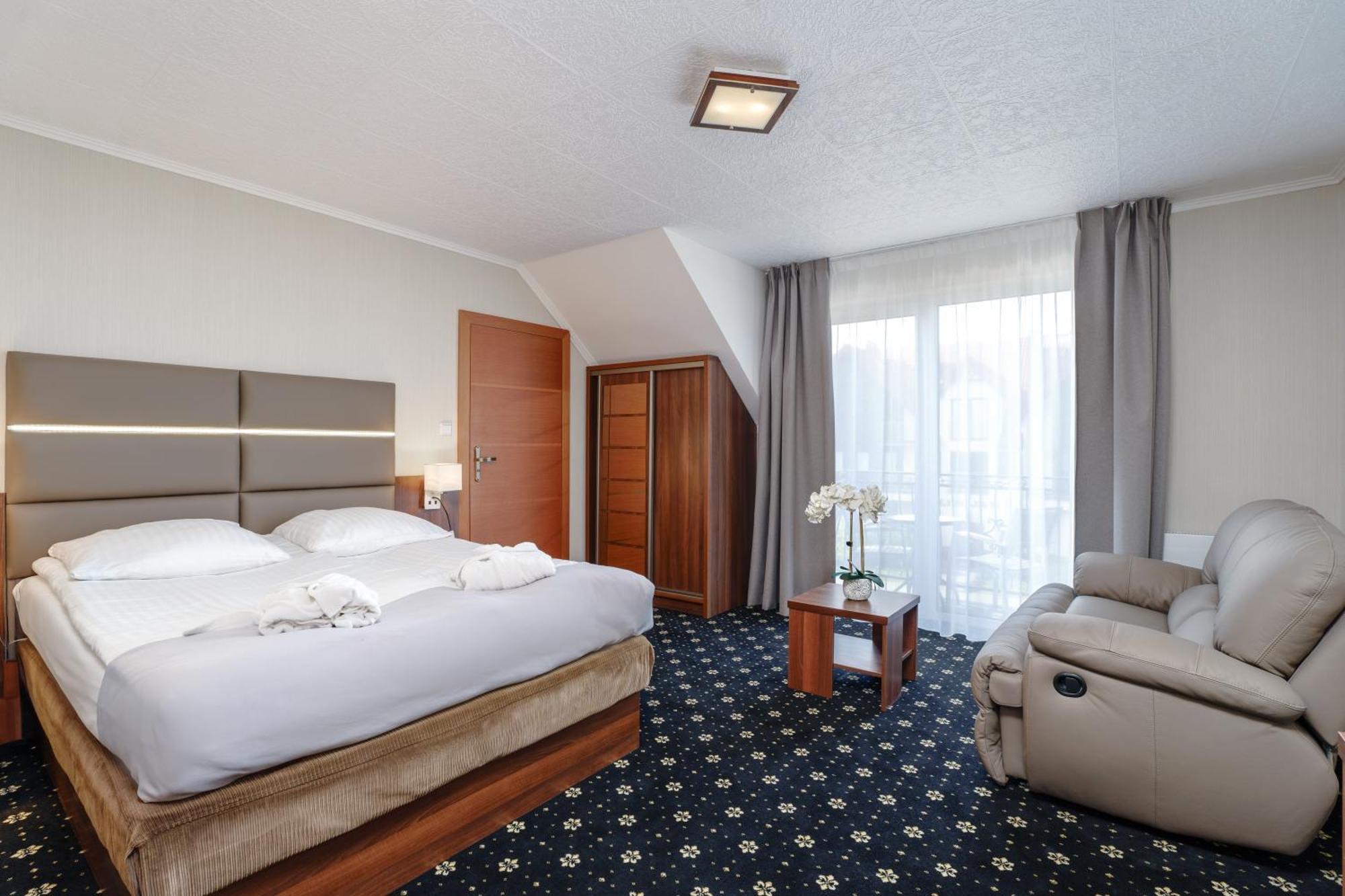 Hotel Spa Activia Jastrzebia Gora Ngoại thất bức ảnh
